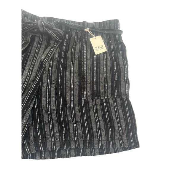 NWT a.n.a. Linen Blend Shorts Women Plus Size 2X High Waist Tie Beach Boho #5758 - Picture 3 of 14
